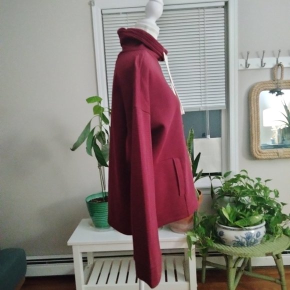 Up West sweatshirt - Picture 3 of 4